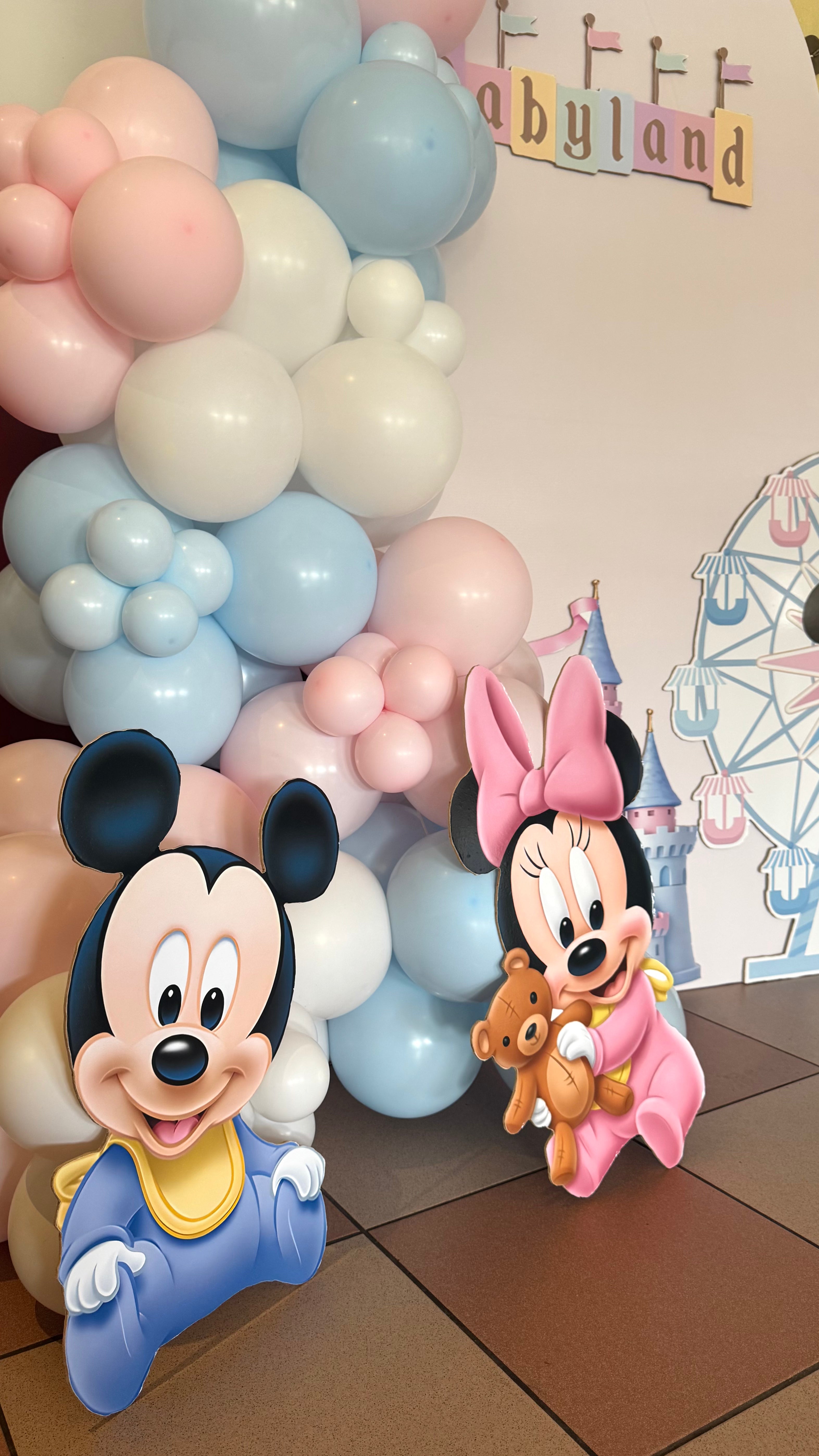 Mickey & Minnie