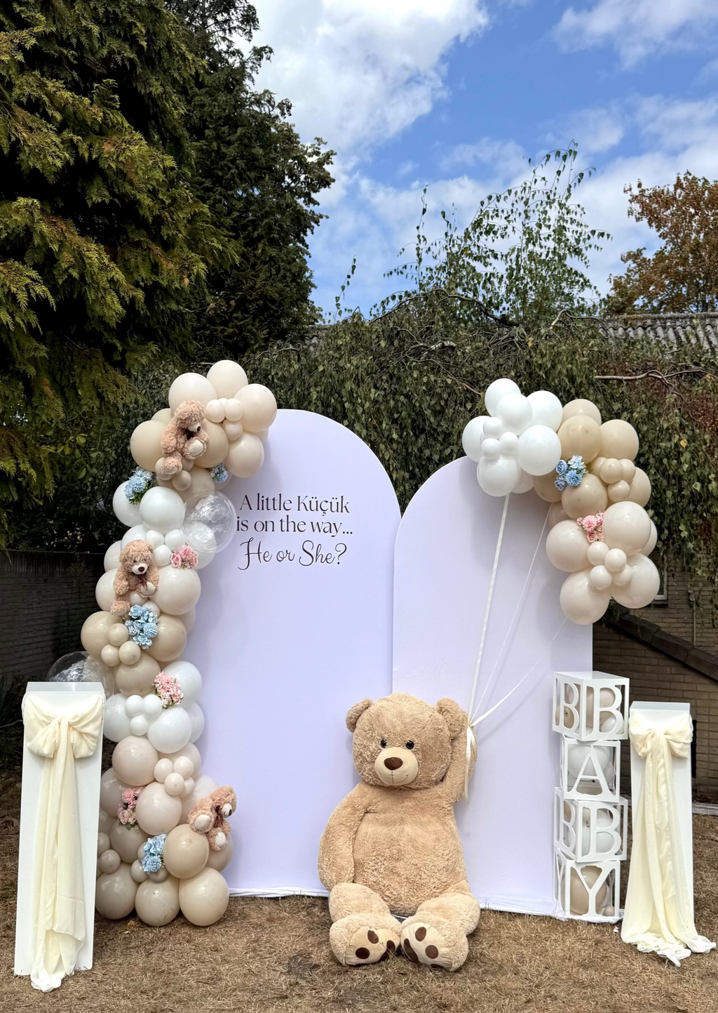 Teddy & Flowers